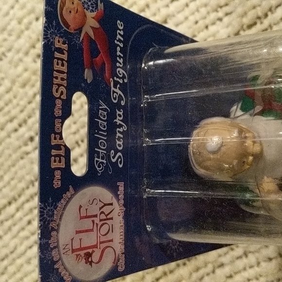 "the Elf on the Shelf" Holiday Santa Figurine - Picture 5 of 9